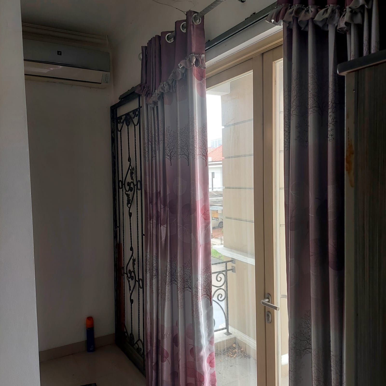 Rumah Disewakan Full Furnished di Lippo Cikarang